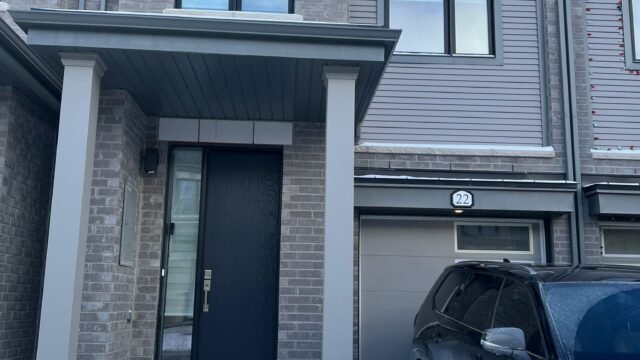 22 Sorbara Way, Whitby, ON L1M 0M4